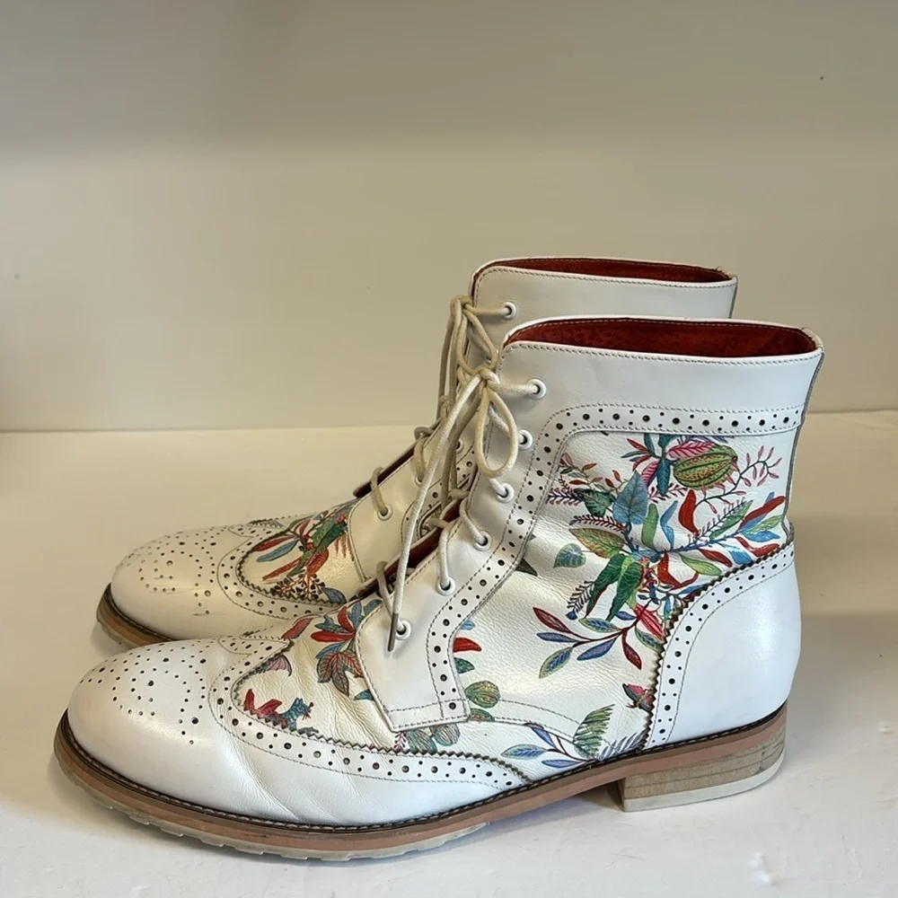 Colorsty White Leather Floral Brogue Lace Up Boots
